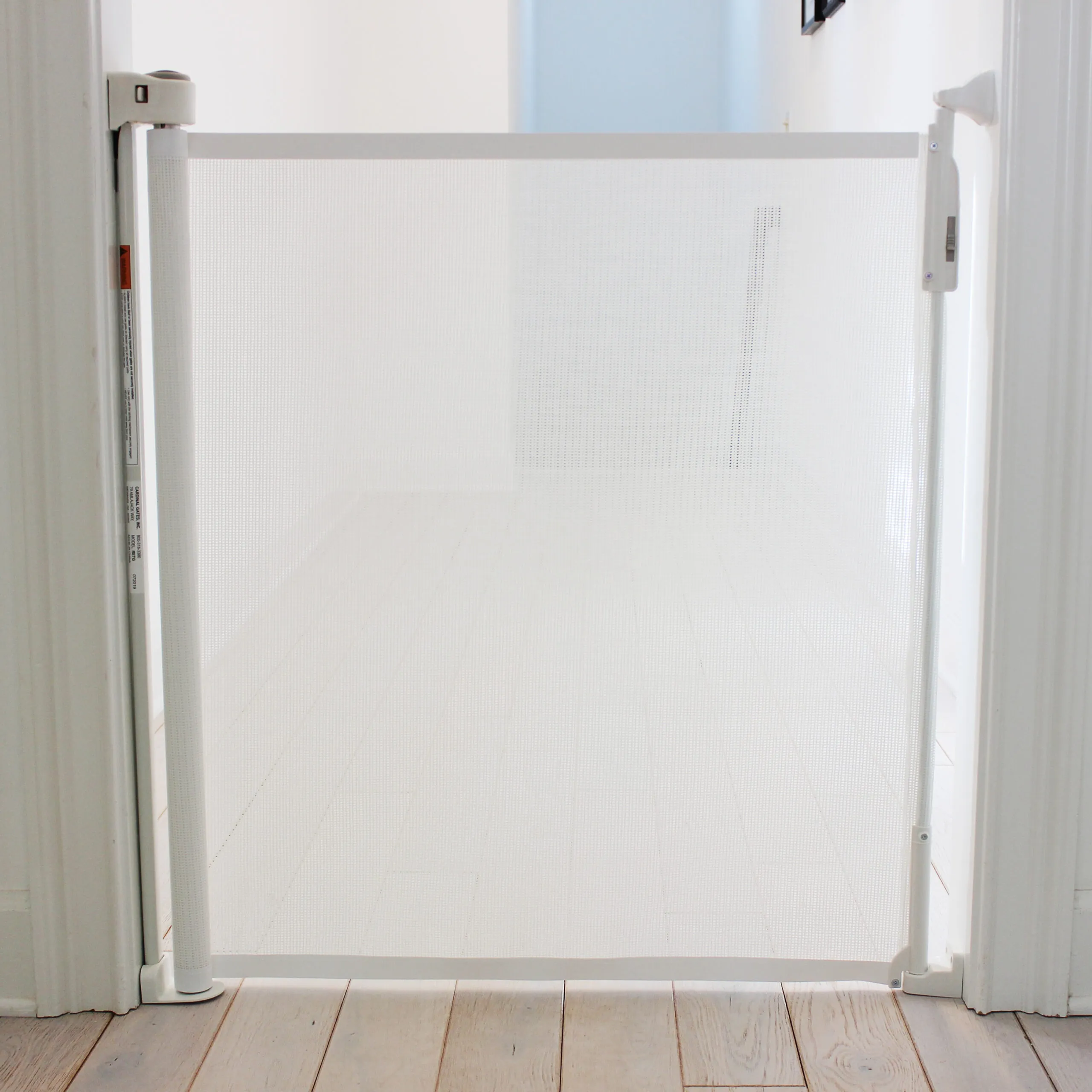 Retractable Pet Gate (Model RETG)